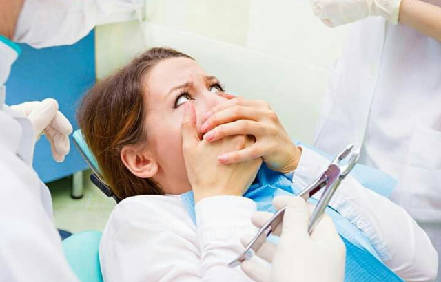 ¿Son Dolorosos los Implantes Dentales? Mitos y Realidad
